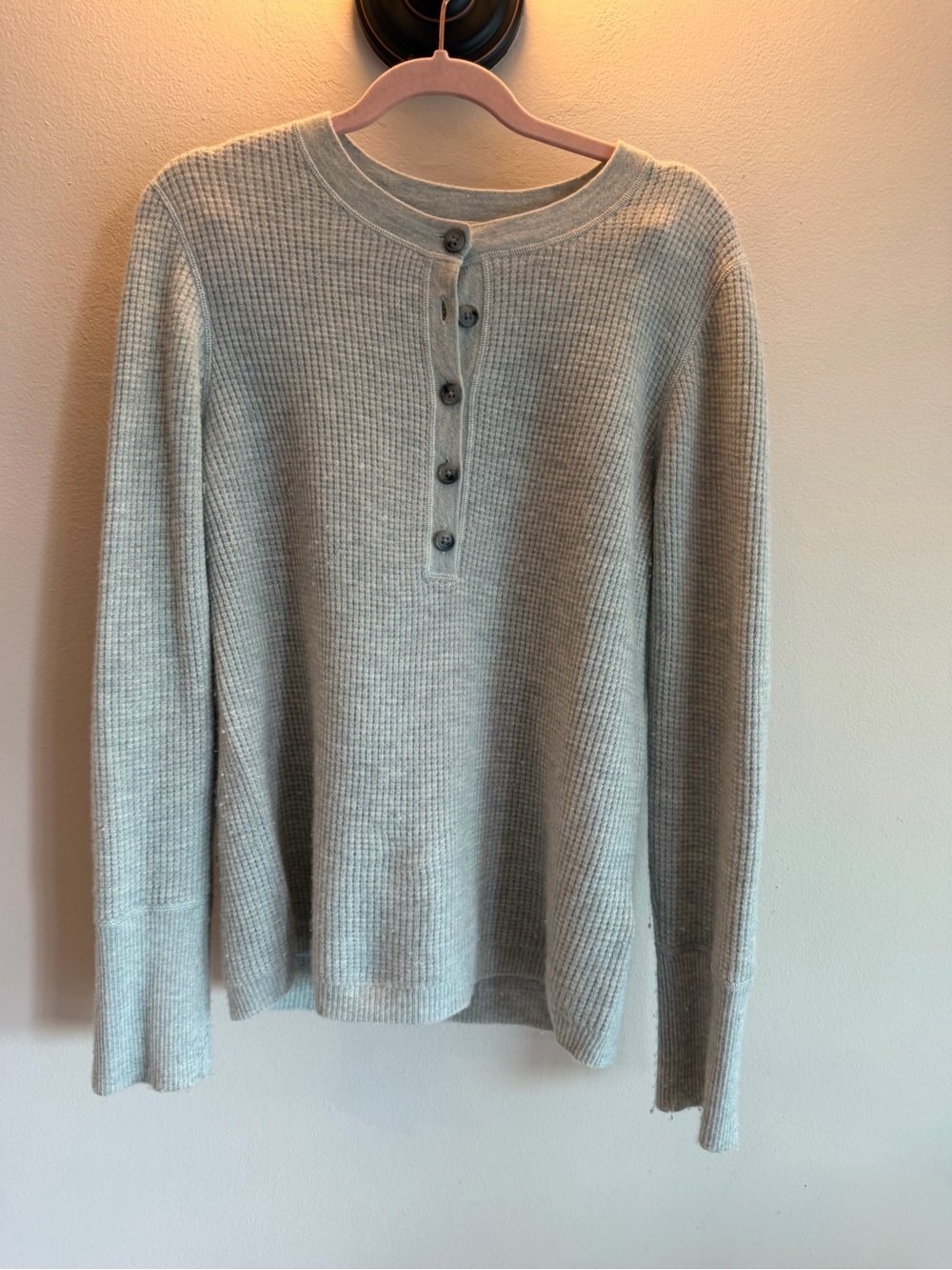 J.Crew 100% Cashmere Waffle Knit Thermal Henley Sweater Light Gray Size L